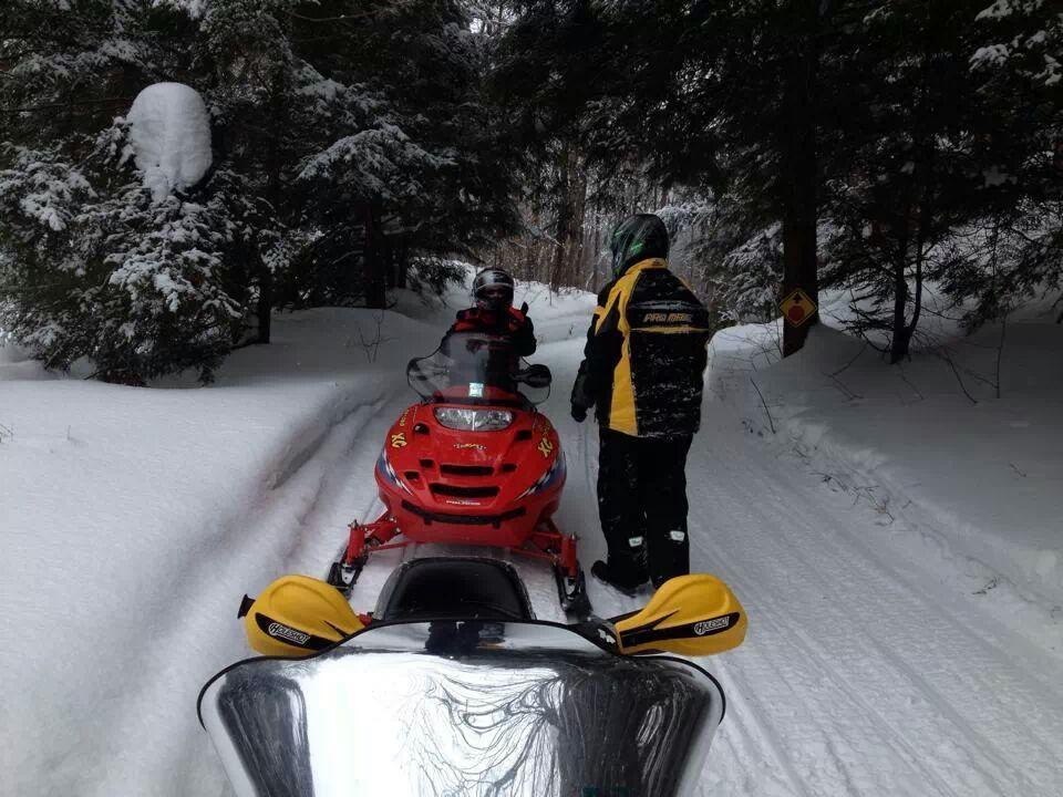 Little Hawk Resort & Marina Algonquin Highlands Bagian luar foto