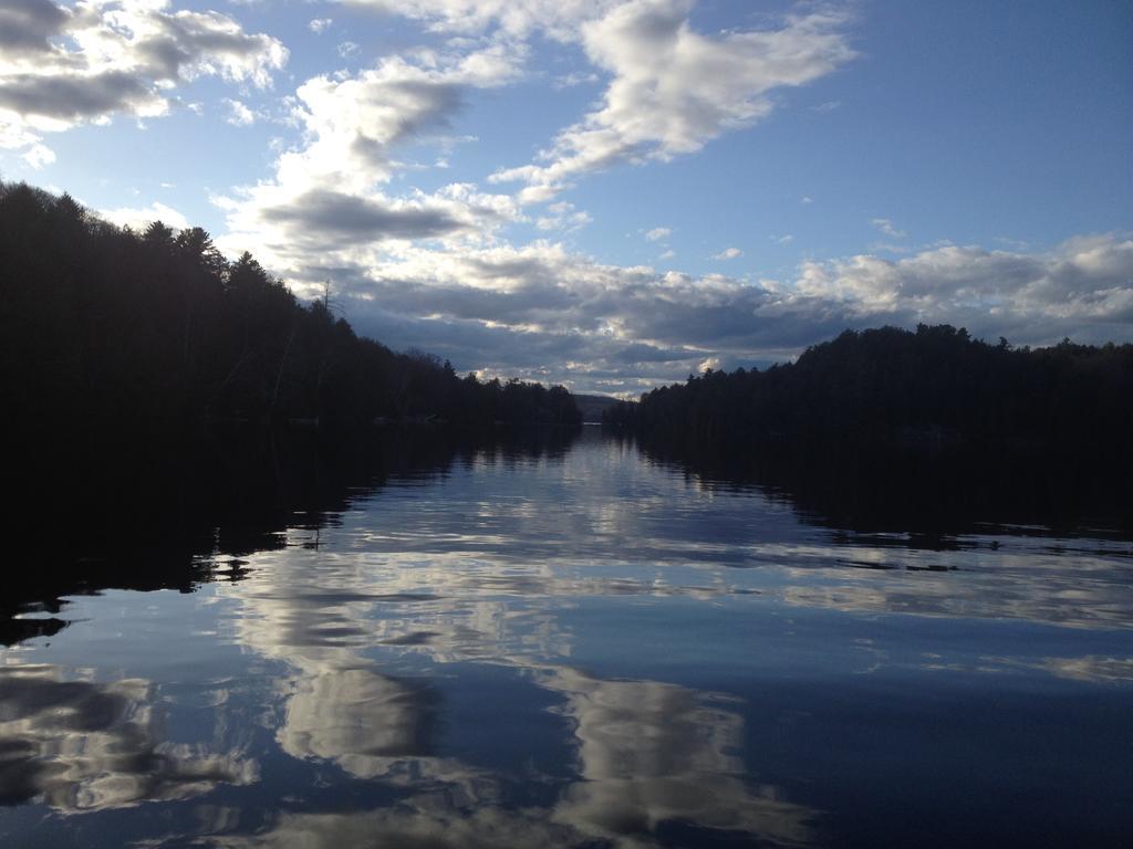 Little Hawk Resort & Marina Algonquin Highlands Bagian luar foto