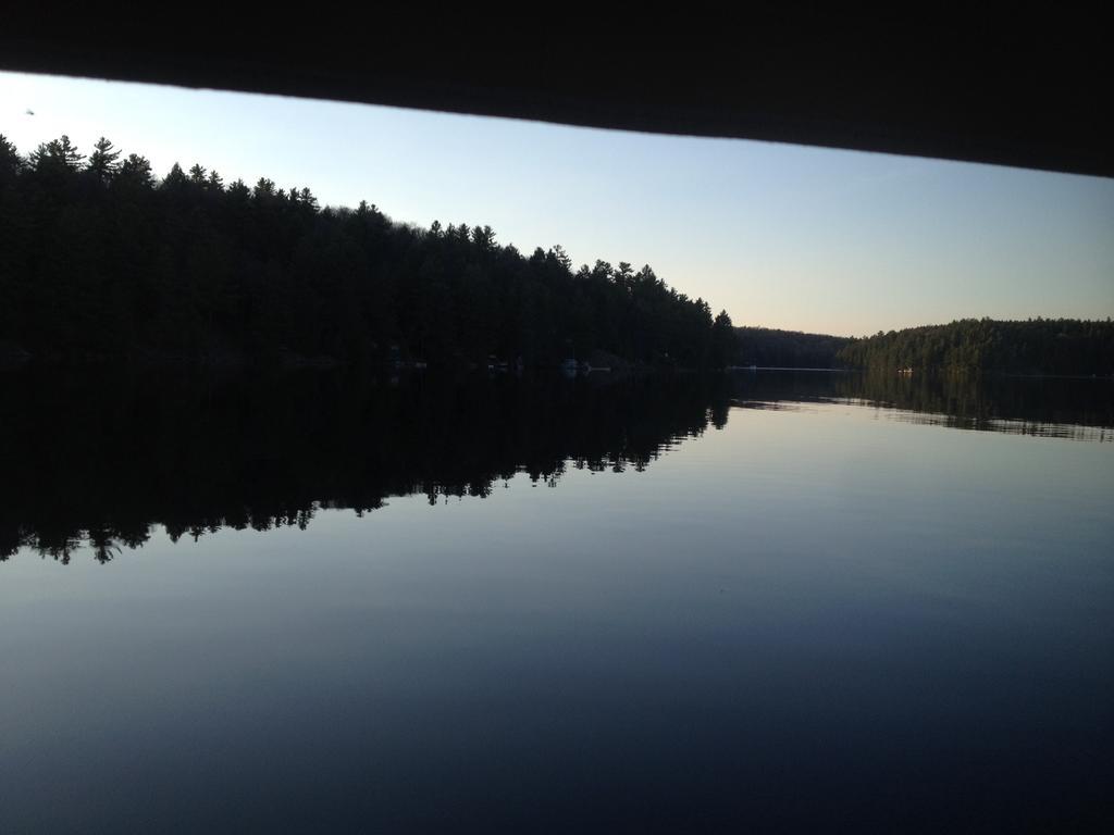 Little Hawk Resort & Marina Algonquin Highlands Bagian luar foto